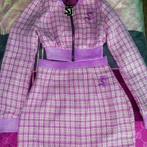 Two piece set. Shane Justin Collection